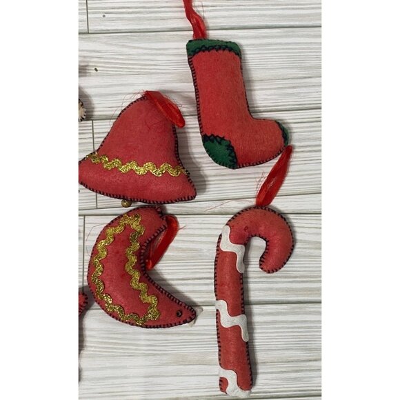 Handcrafted Felt Christmas Ornaments Set Of 7 With Santa & Elf Designs 1950's - Picture 4 of 5